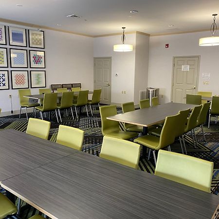 Holiday Inn Express & Suites Indianapolis North - Carmel By Ihg المظهر الخارجي الصورة