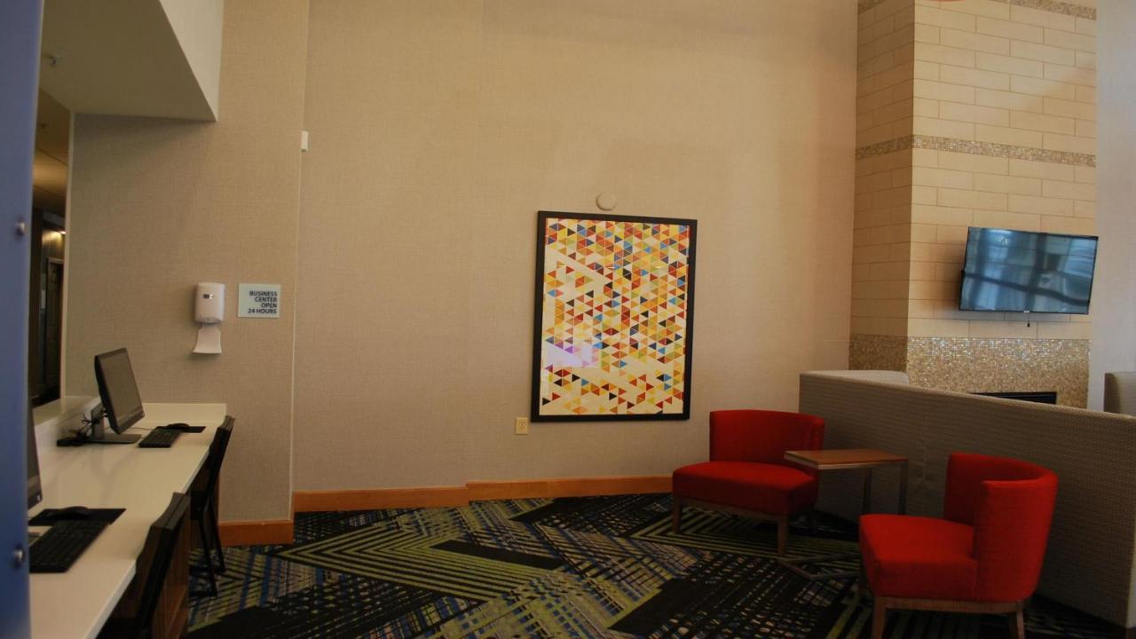 Holiday Inn Express & Suites Indianapolis North - Carmel By Ihg المظهر الخارجي الصورة