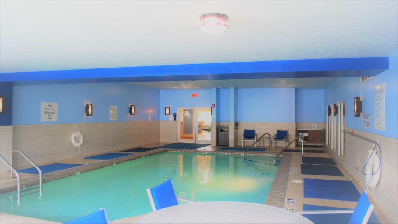 Holiday Inn Express & Suites Indianapolis North - Carmel By Ihg المظهر الخارجي الصورة