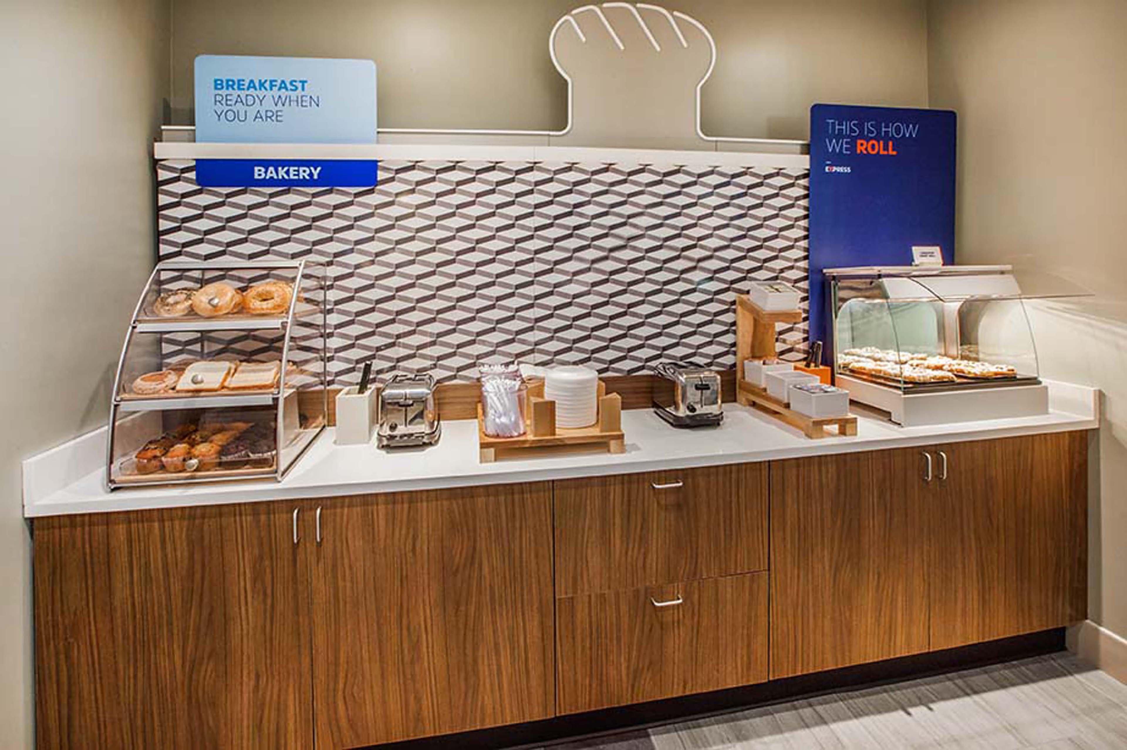 Holiday Inn Express & Suites Indianapolis North - Carmel By Ihg المظهر الخارجي الصورة