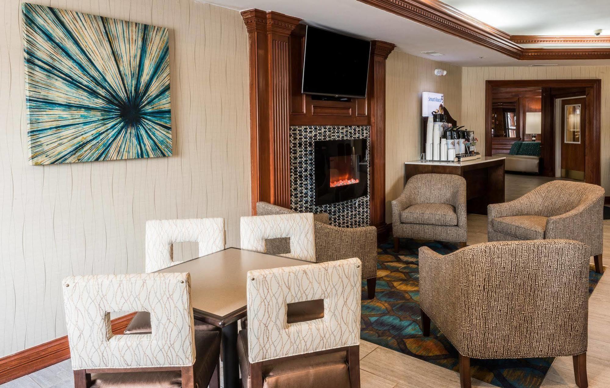 Holiday Inn Express & Suites Indianapolis North - Carmel By Ihg المظهر الخارجي الصورة