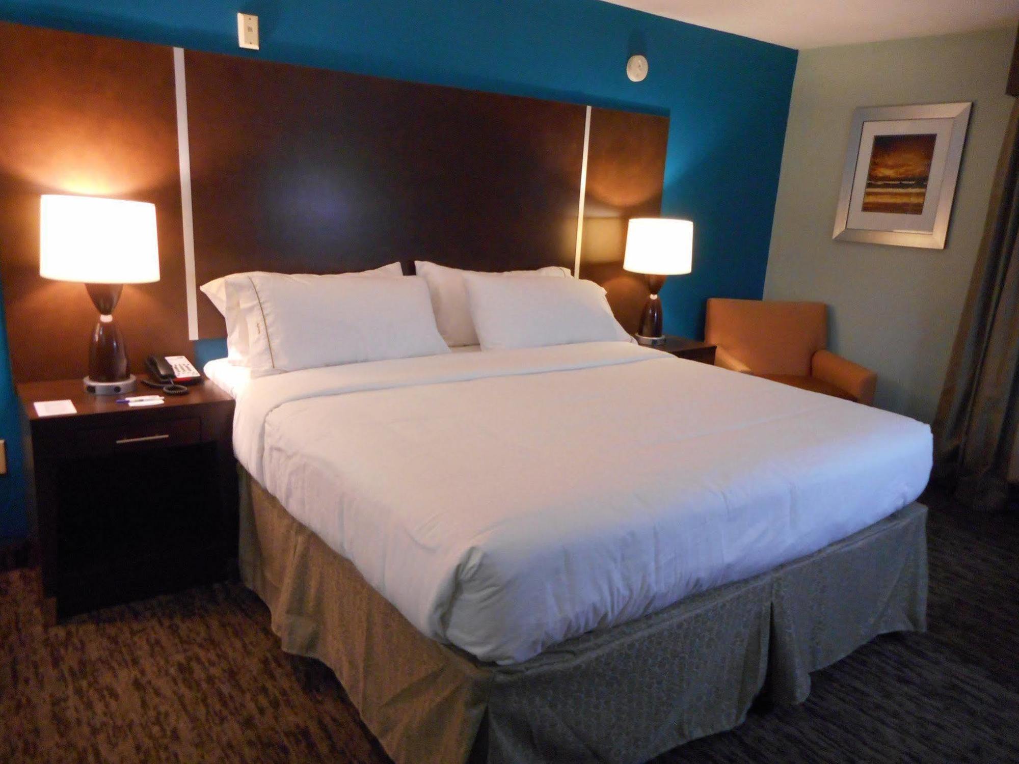Holiday Inn Express & Suites Indianapolis North - Carmel By Ihg المظهر الخارجي الصورة
